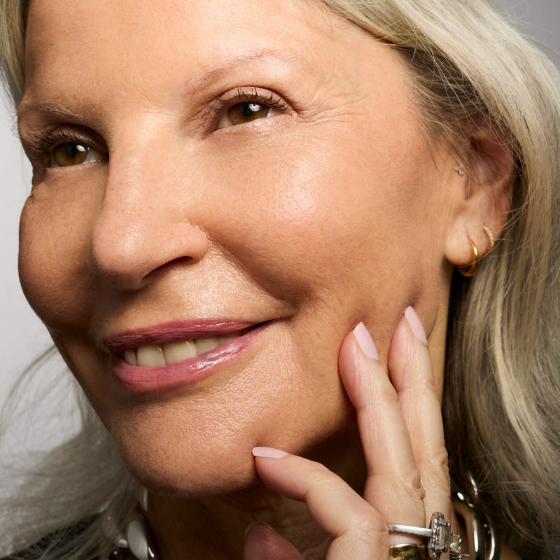 Age - Defy Tinted SPF Perfector - Azio Beauty